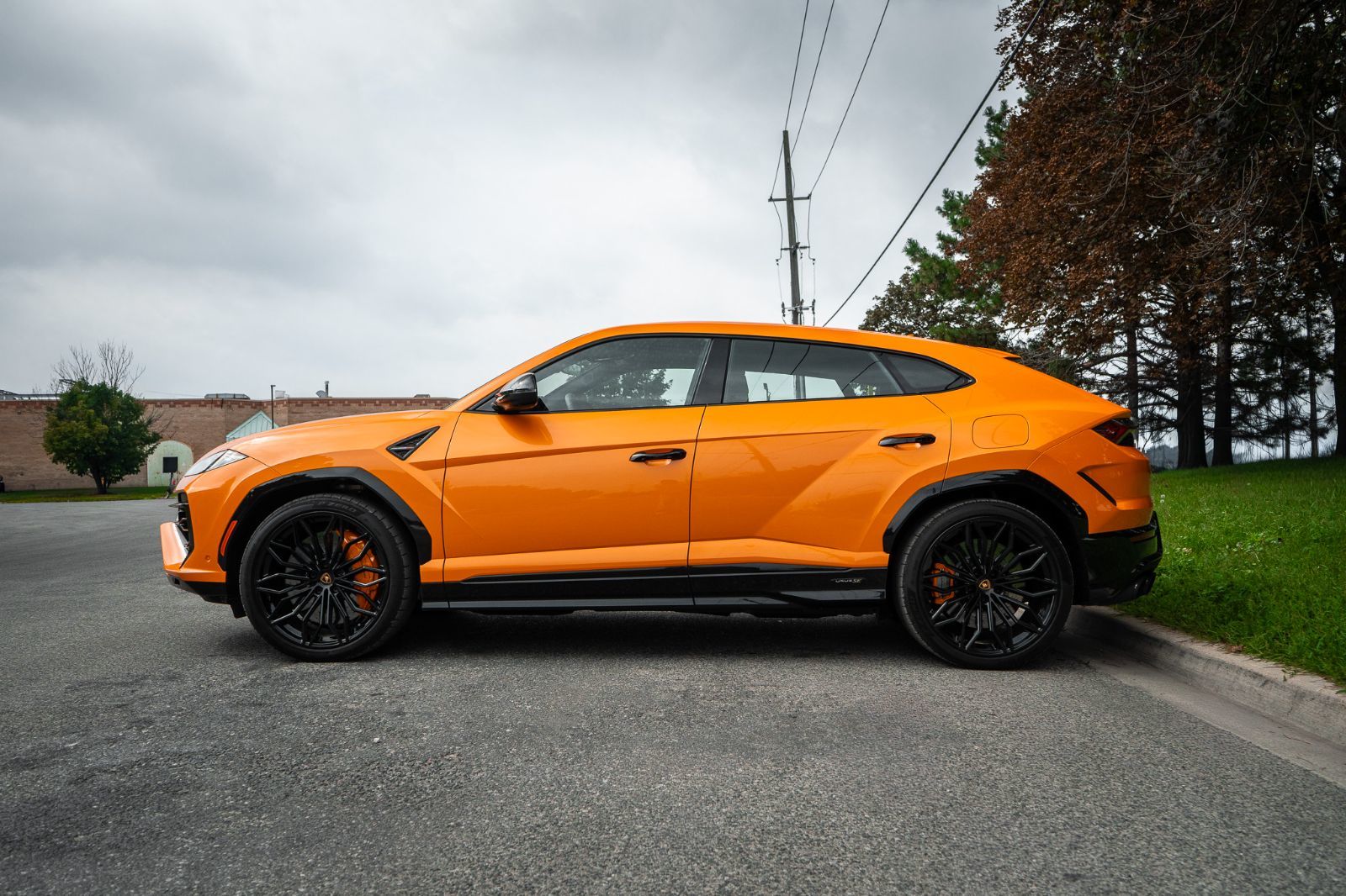 2025 Lamborghini Urus SE-5