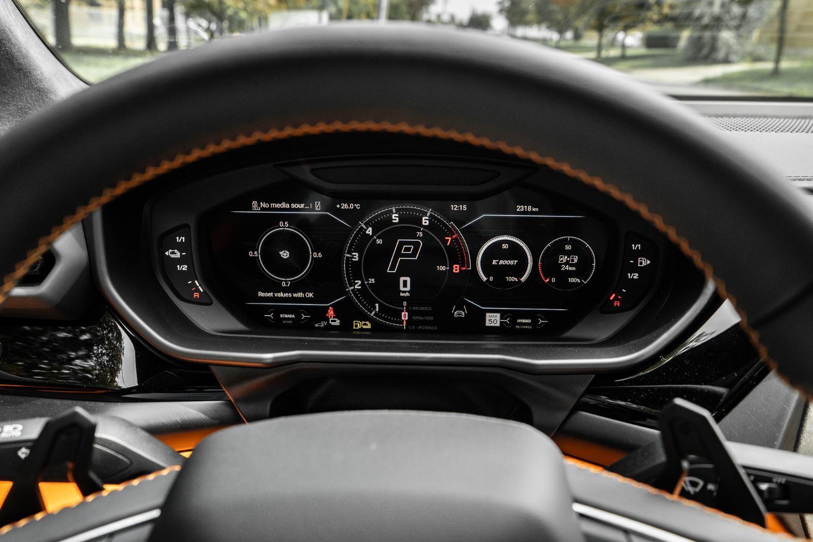2025 Lamborghini Urus SE-14