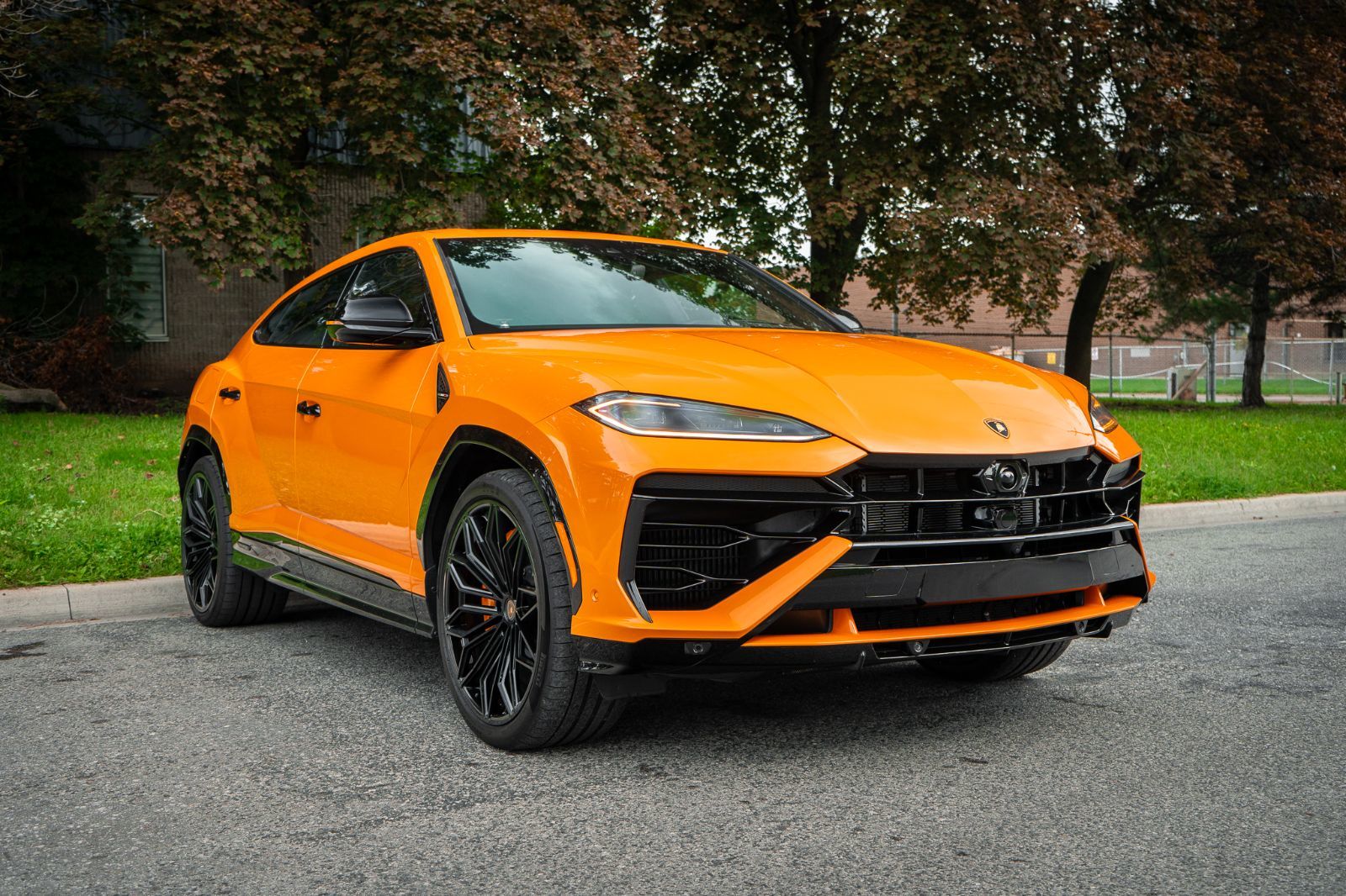2025 Lamborghini Urus SE-2