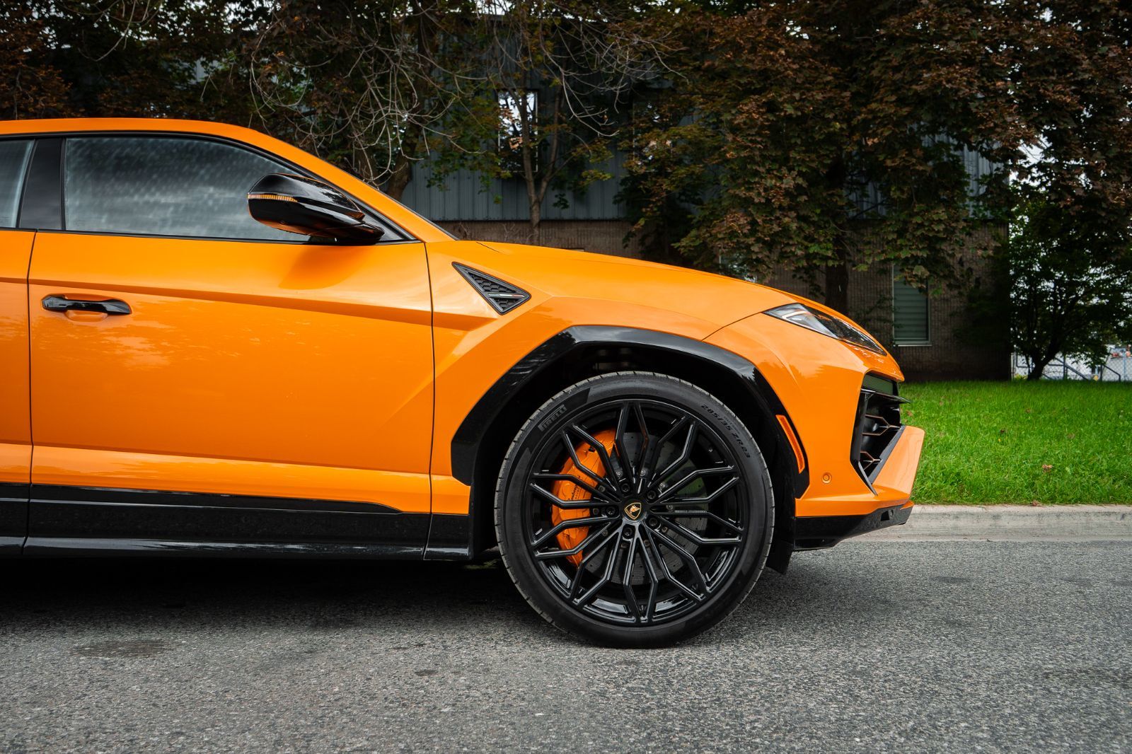2025 Lamborghini Urus SE-4