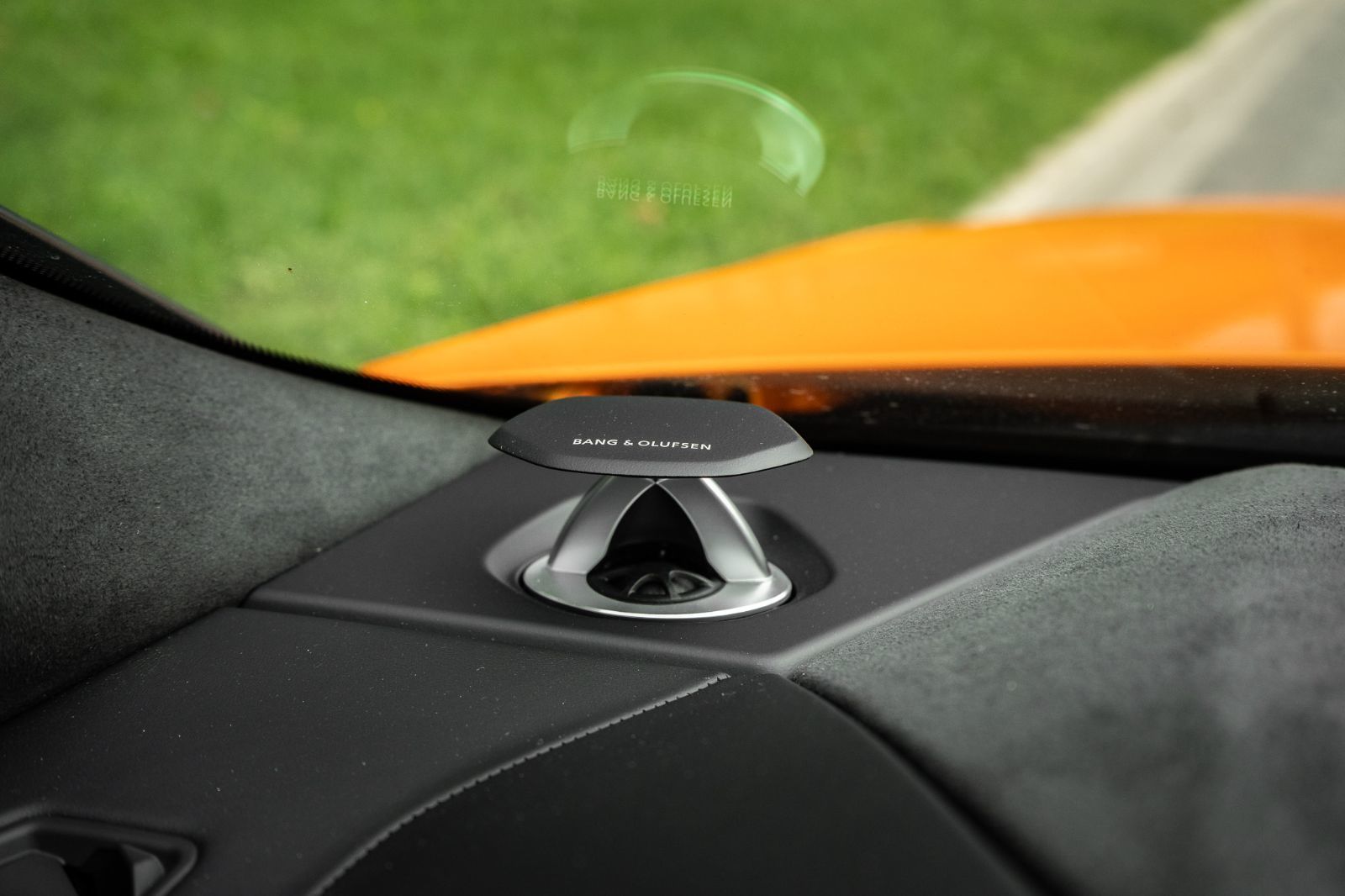 2025 Lamborghini Urus SE-26