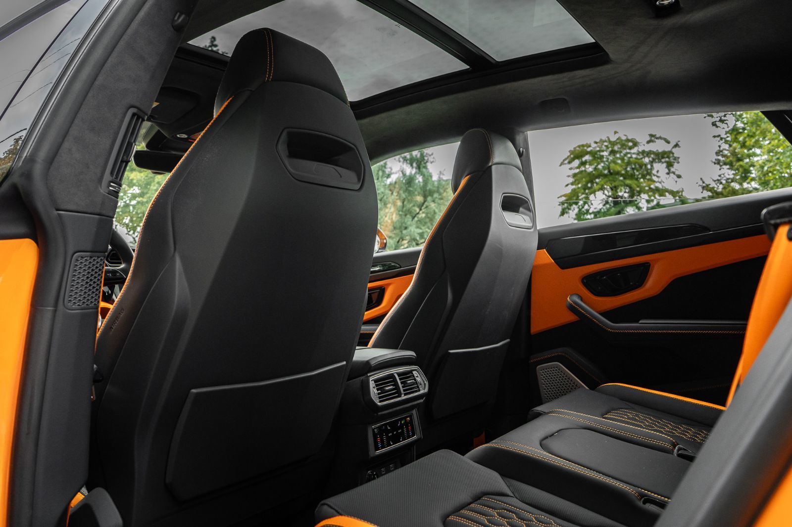 2025 Lamborghini Urus SE-31