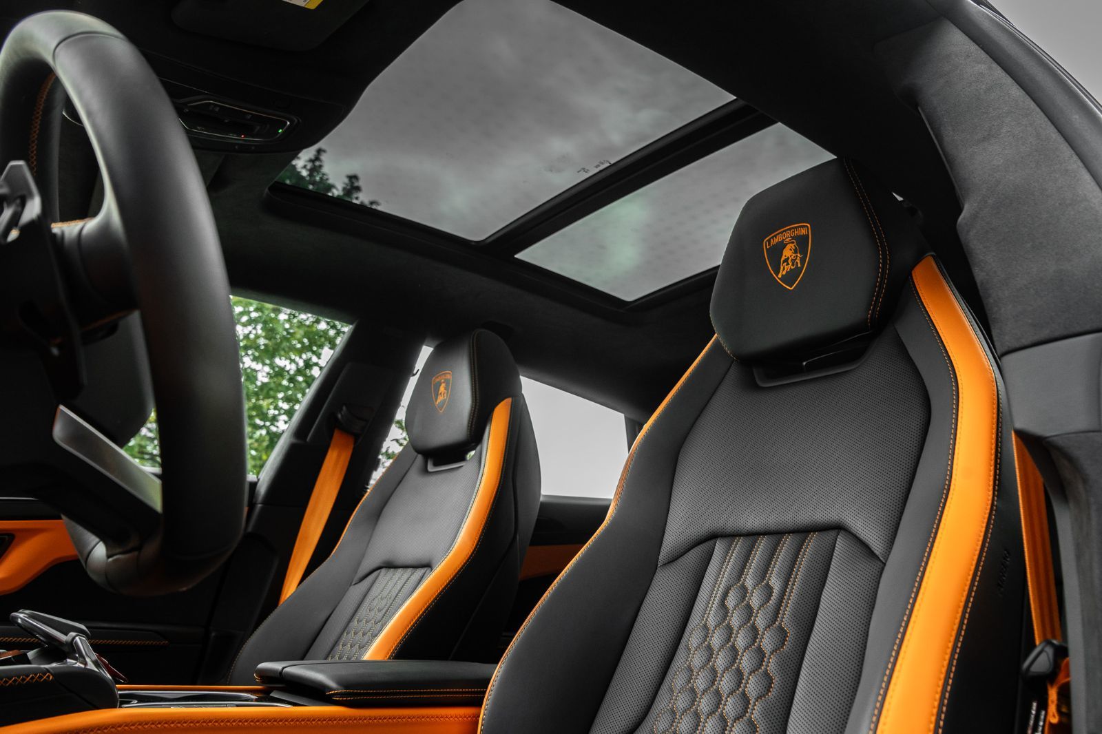 2025 Lamborghini Urus SE-29