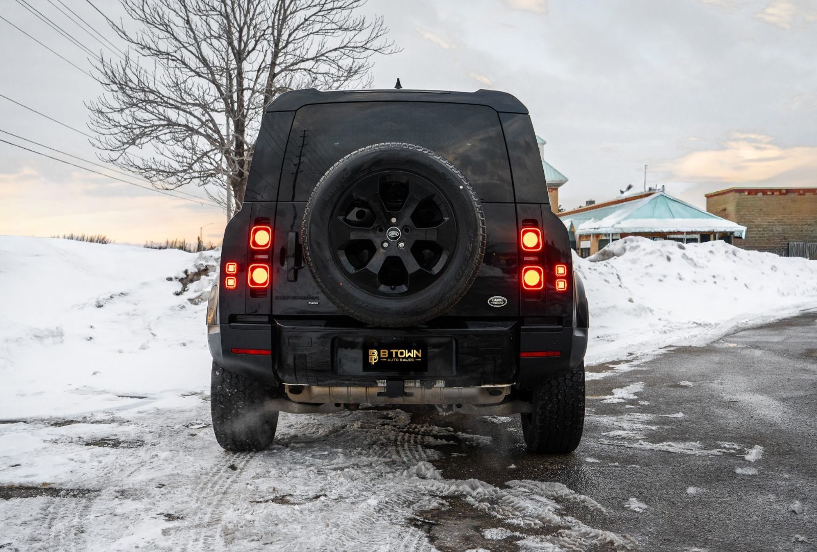 2022 Land Rover Defender 110 SE AWD-5