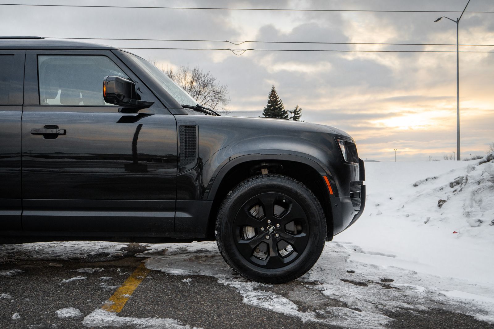 2022 Land Rover Defender 110 SE AWD-4