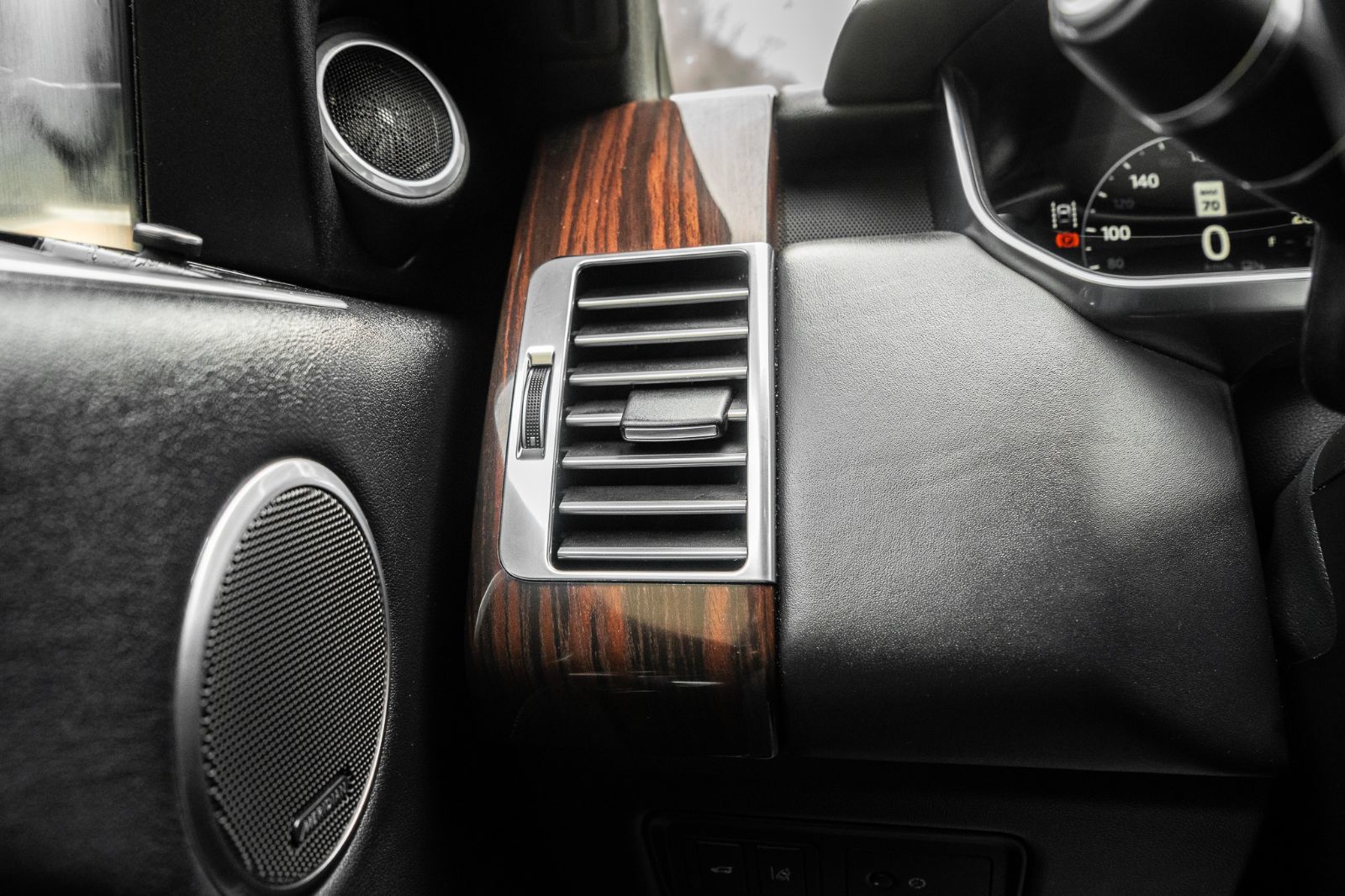 2017 Land Rover Range Rover LWB SC-19