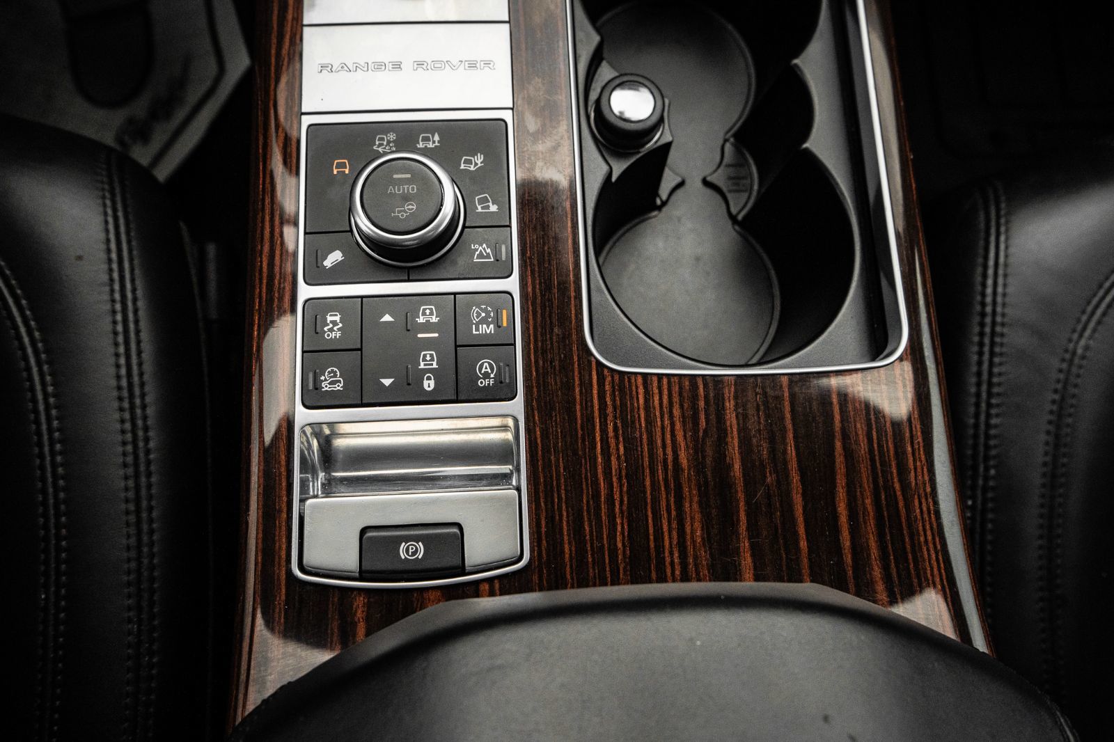 2017 Land Rover Range Rover LWB SC-17