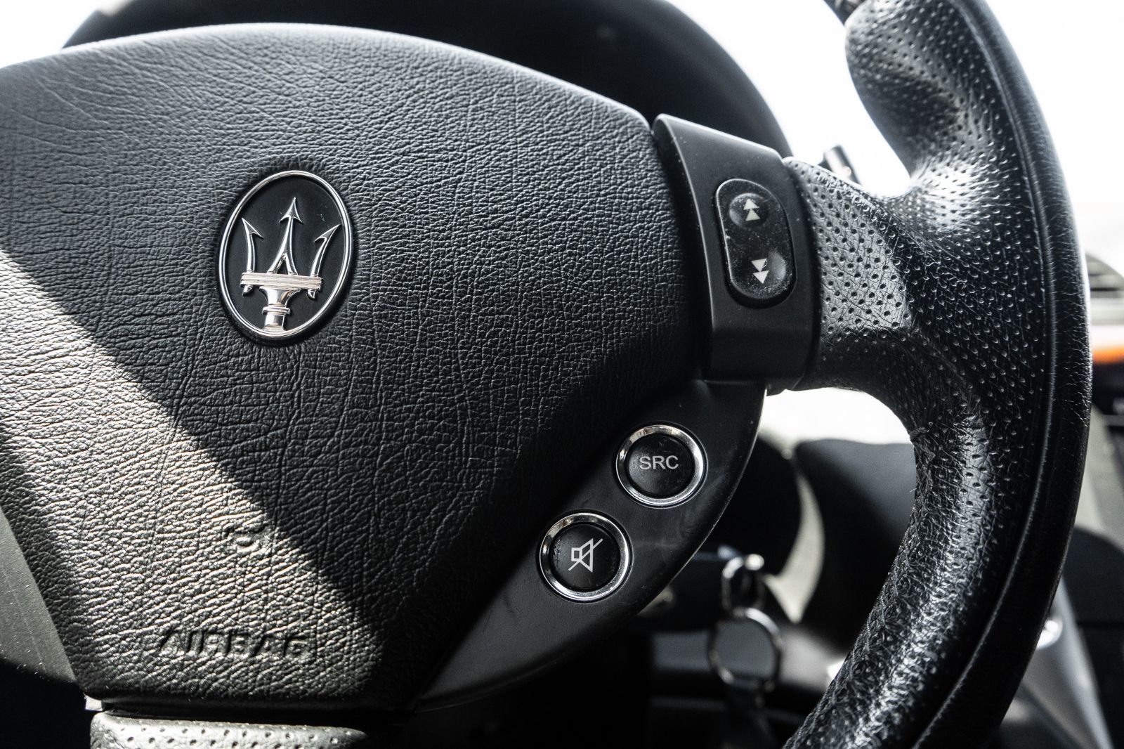 2010 Maserati GranTurismo Convertible-14