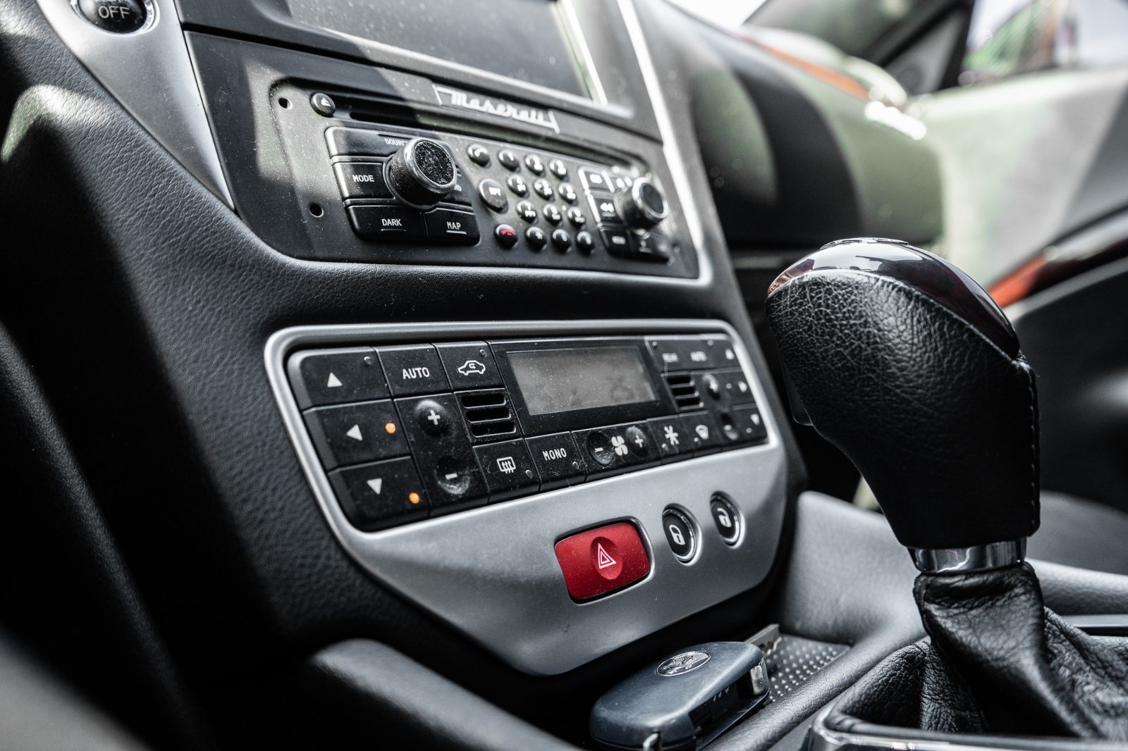 2010 Maserati GranTurismo Convertible-18