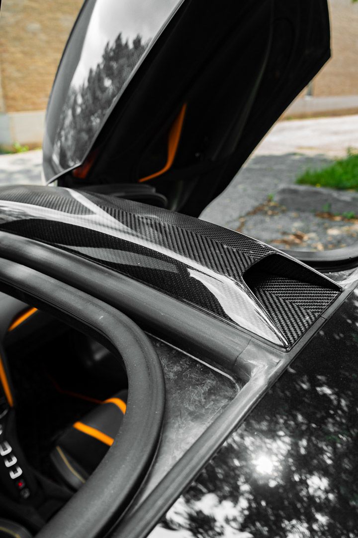 2018 McLaren 720S-52