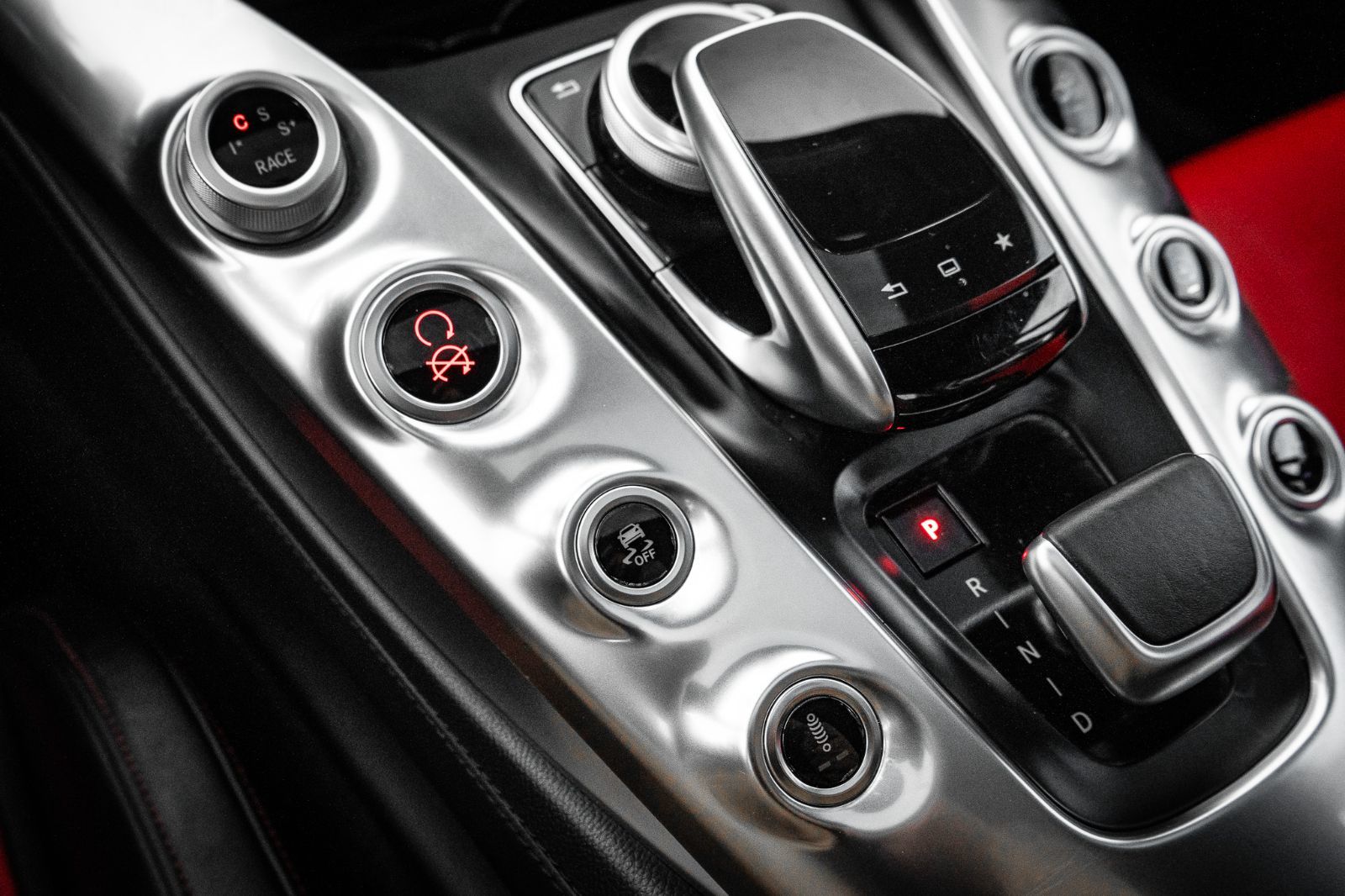 2016 Mercedes-Benz AMG GT S-24