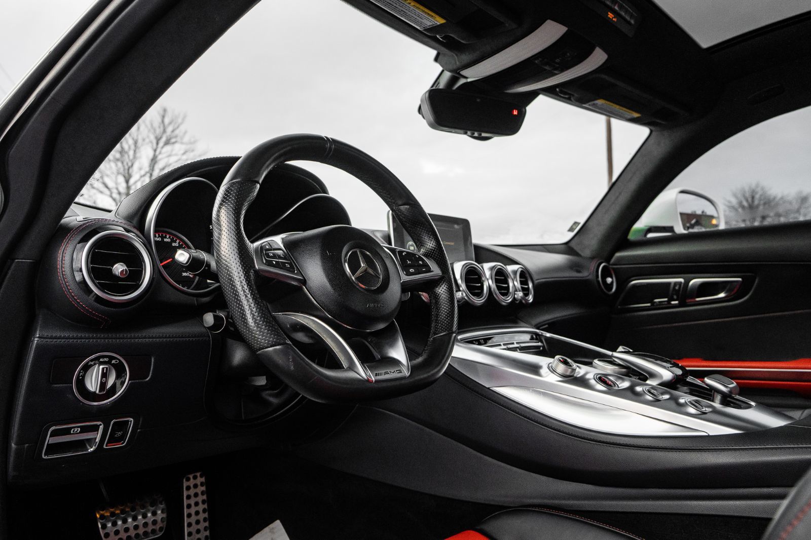 2016 Mercedes-Benz AMG GT S-35