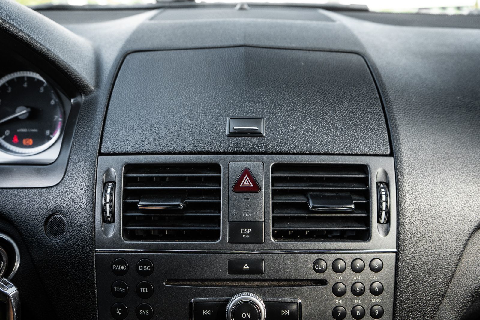 2010 Mercedes-Benz C-Class C 250-14