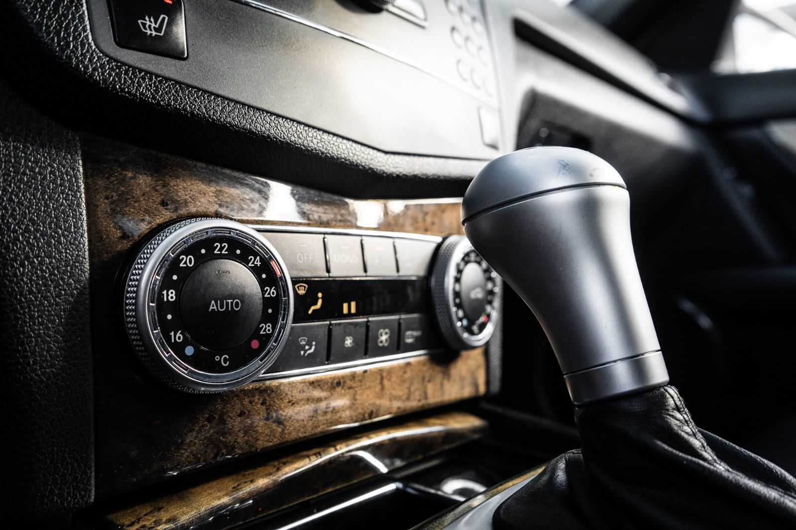 2010 Mercedes-Benz C-Class C 250-16