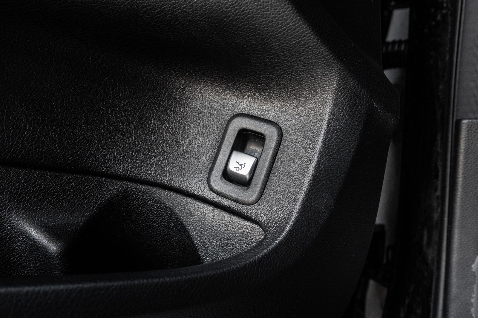 2018 Mercedes-Benz C-Class AMG C 43-19