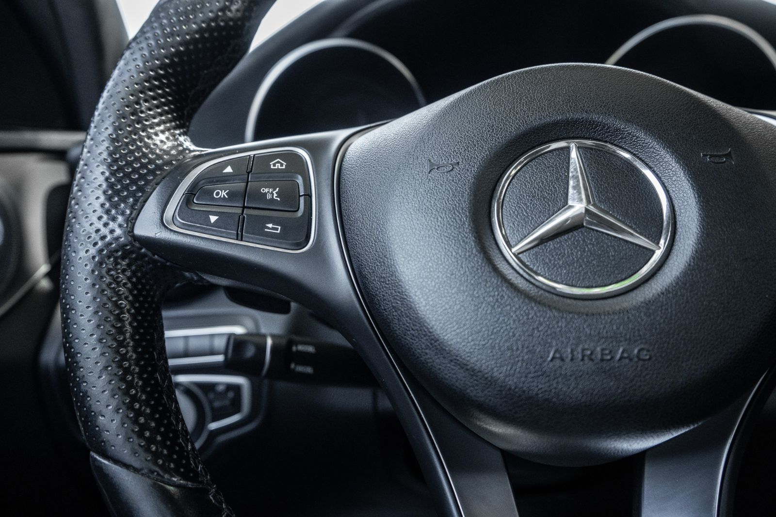 2018 Mercedes-Benz C-Class C 300-12