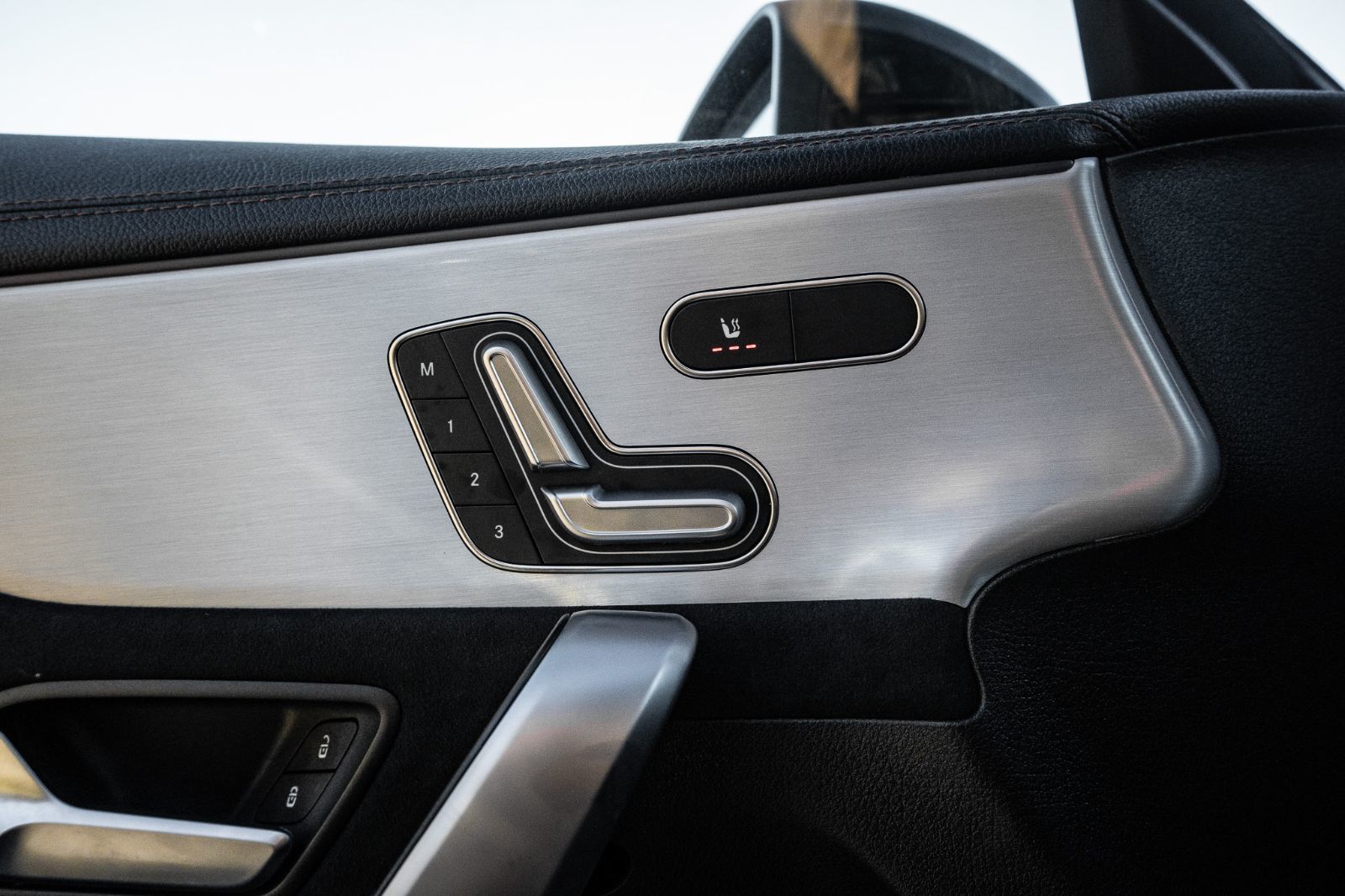 2023 Mercedes-Benz CLA 250-23