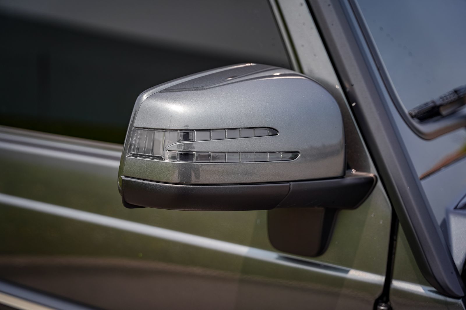 2016 Mercedes-Benz G-Class G 65 V12-8