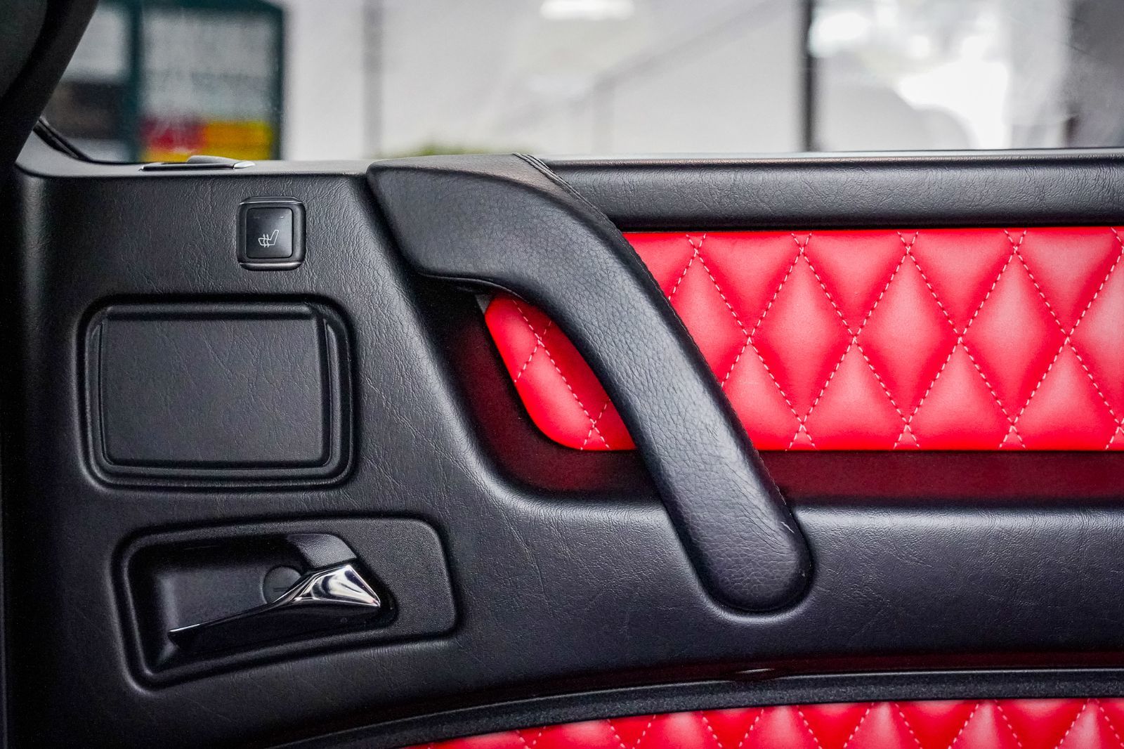 2016 Mercedes-Benz G-Class G 65 V12-32