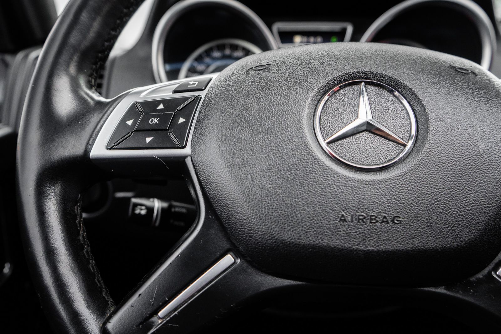 2017 Mercedes-Benz G-Class AMG G 63-17