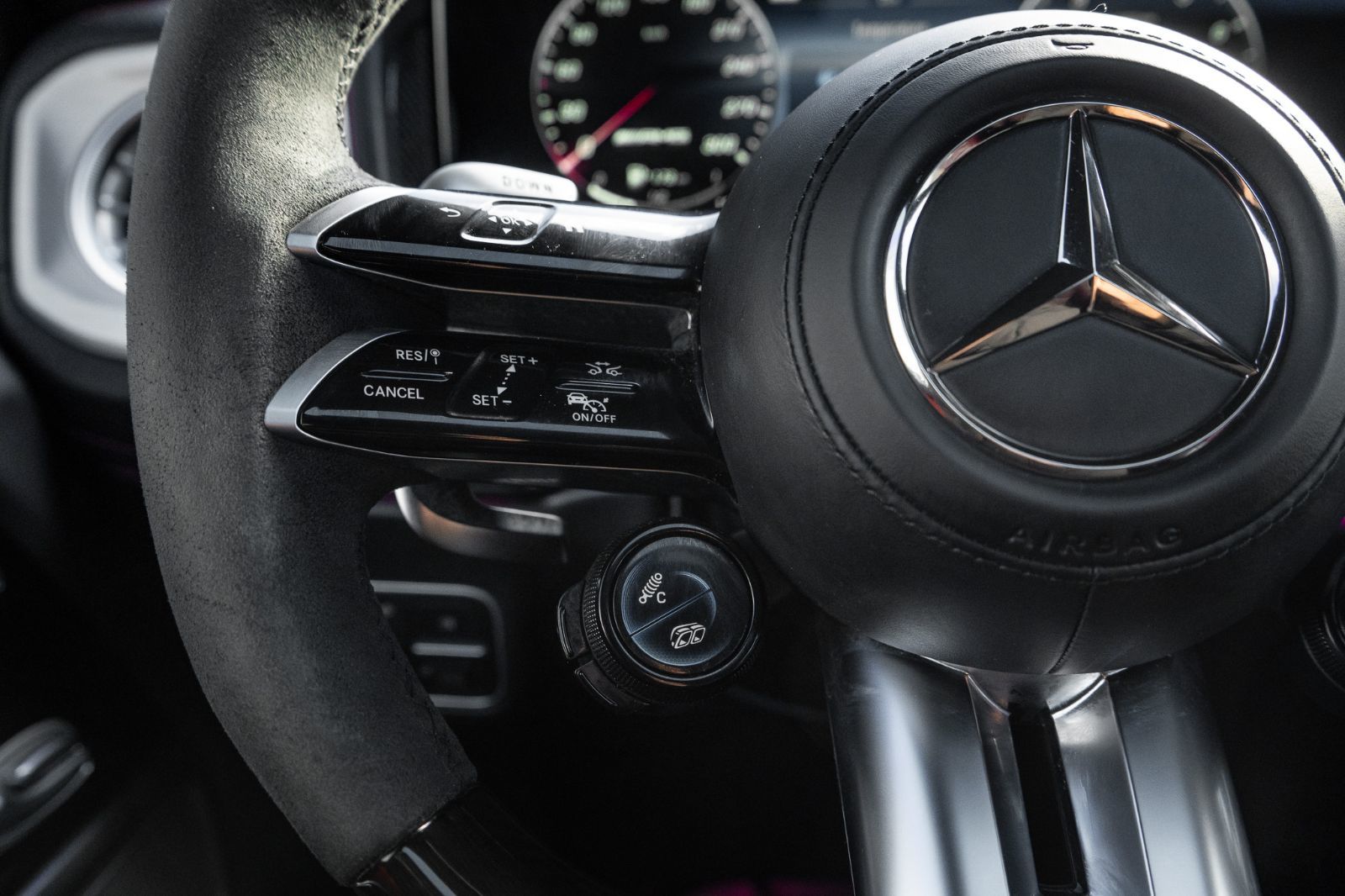 2025 Mercedes-Benz G-Class AMG G 63-9