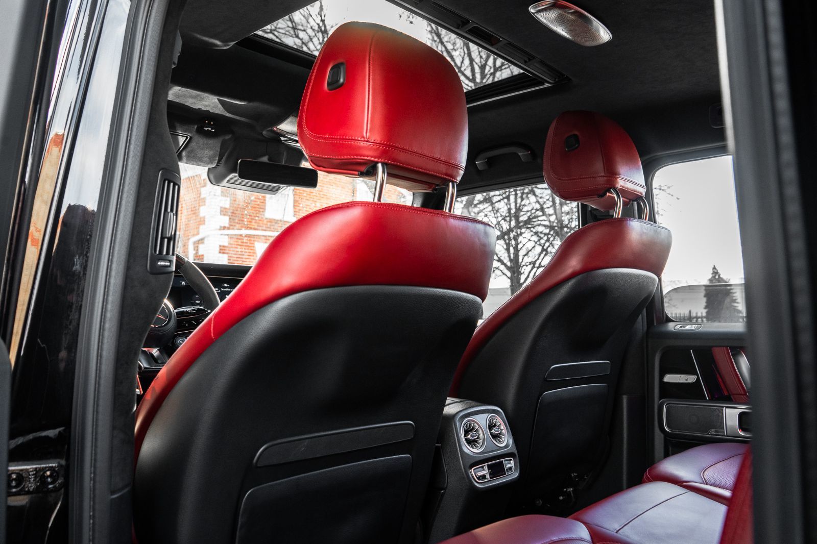 2025 Mercedes-Benz G-Class AMG G 63-26