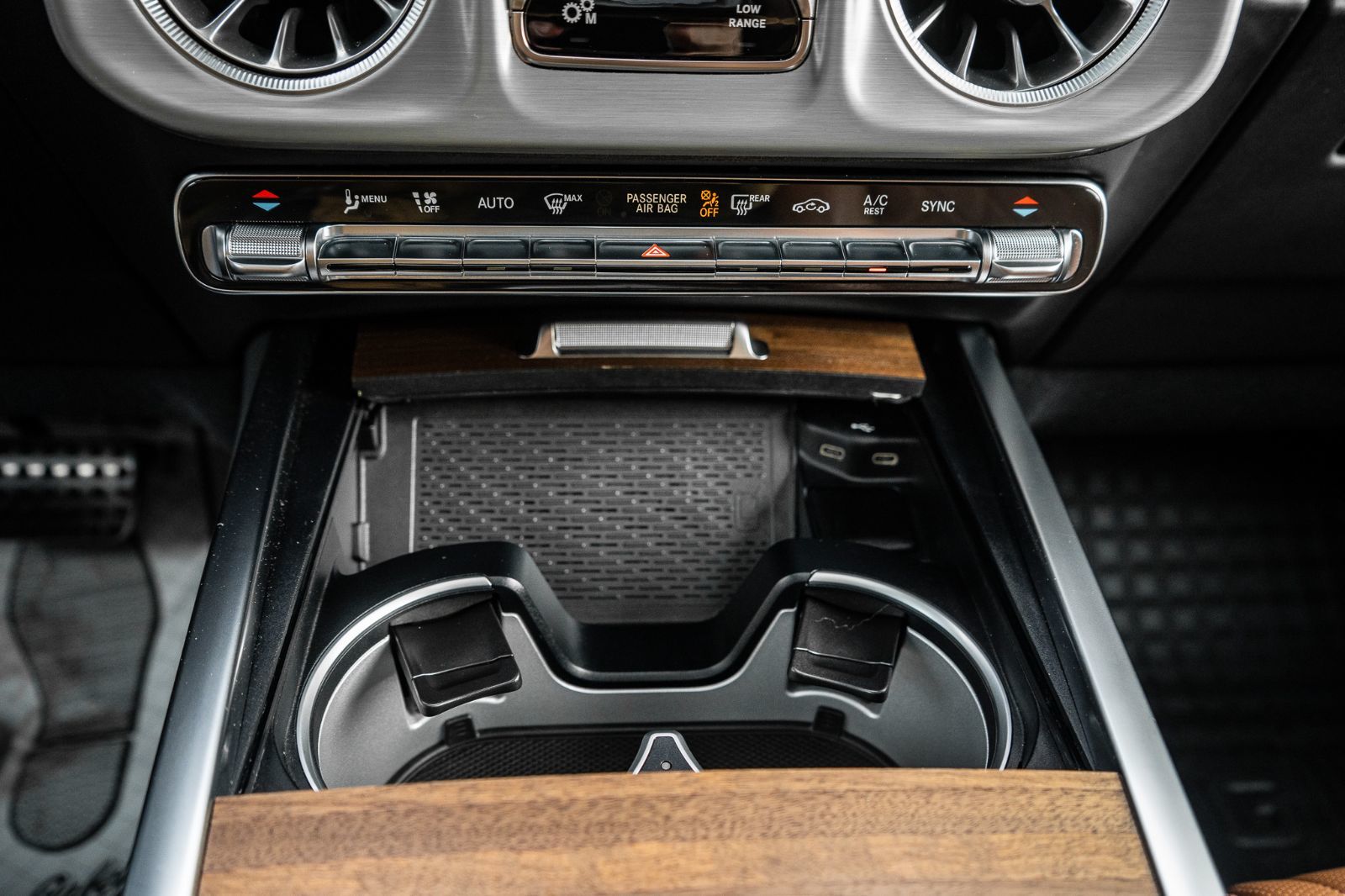 2025 Mercedes-Benz G-Class G 550-16