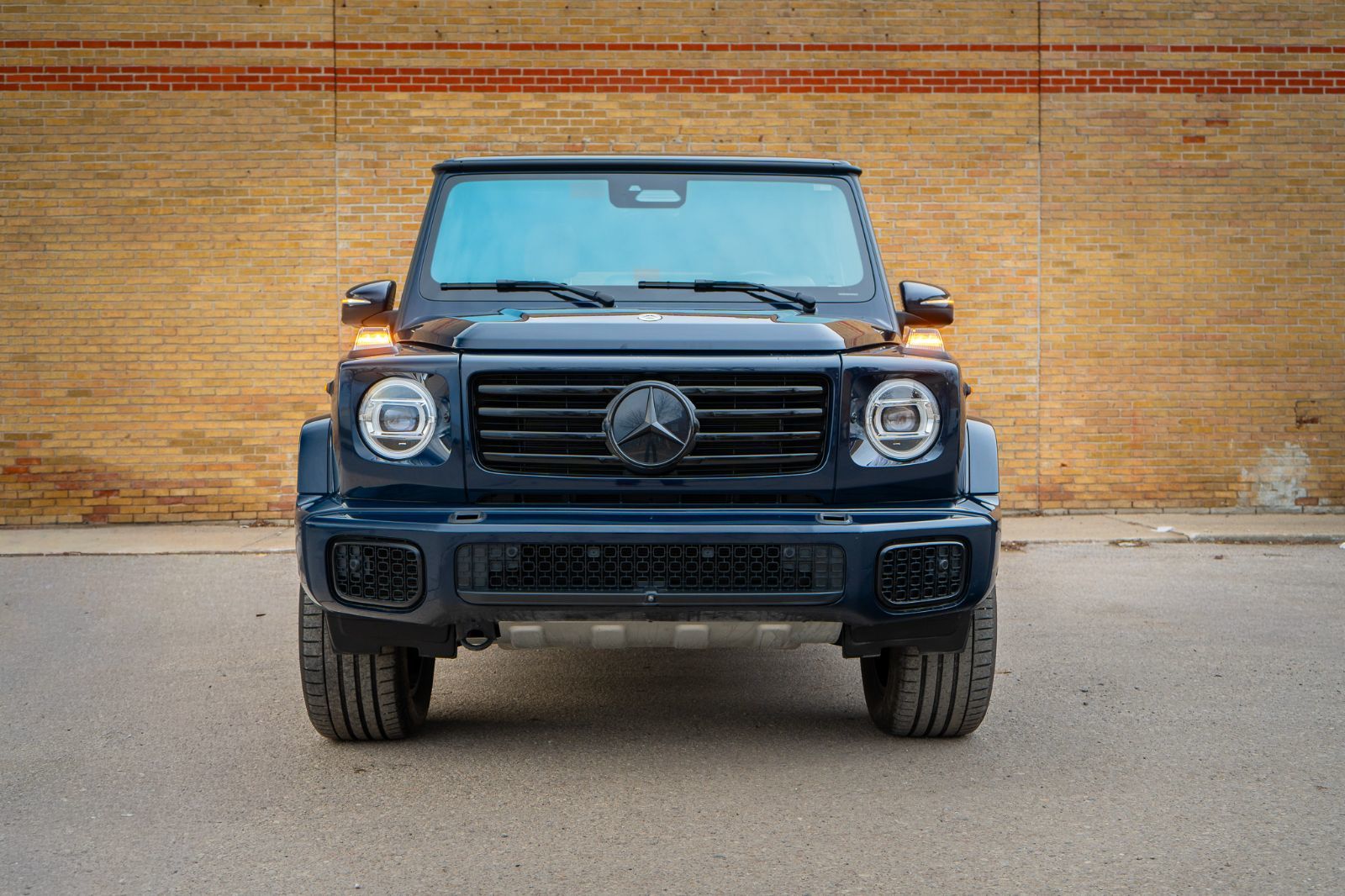 2025 Mercedes-Benz G-Class G 550-1