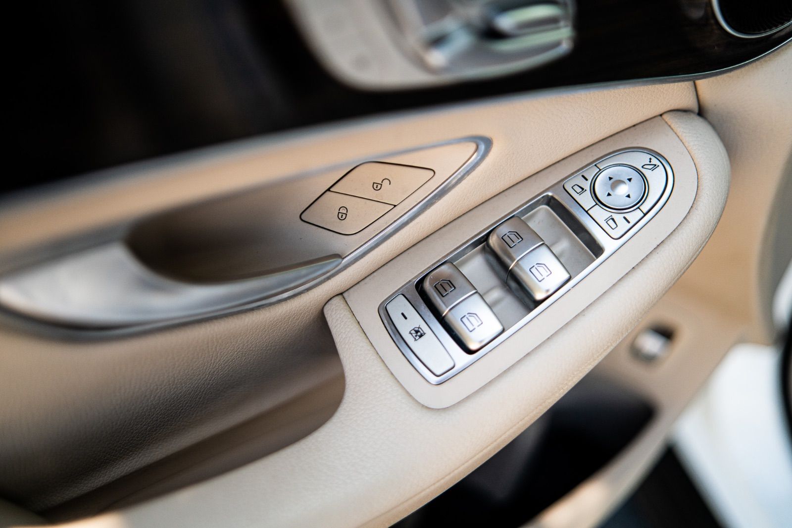 2018 Mercedes-Benz GLC 300-11