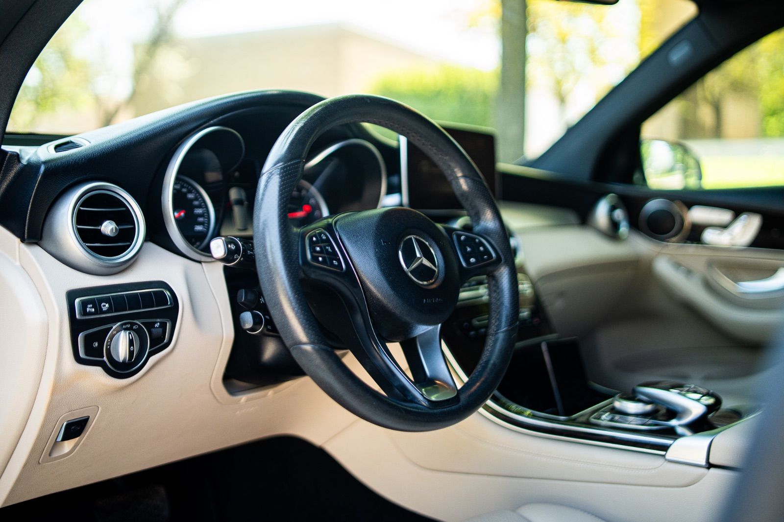 2018 Mercedes-Benz GLC 300-9
