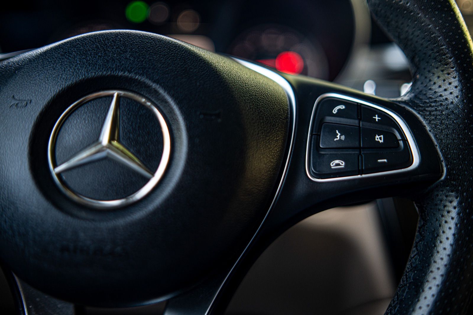 2018 Mercedes-Benz GLC 300-25