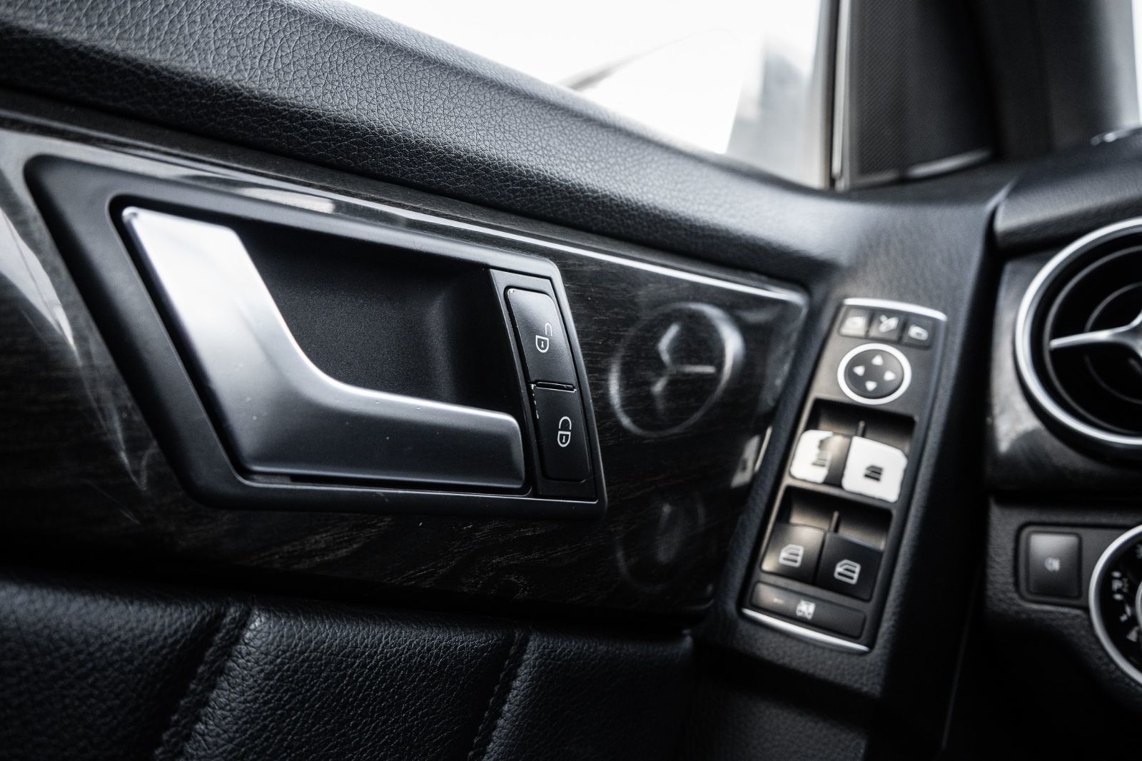 2015 Mercedes-Benz GLK-Class GLK 250 BlueTec-21
