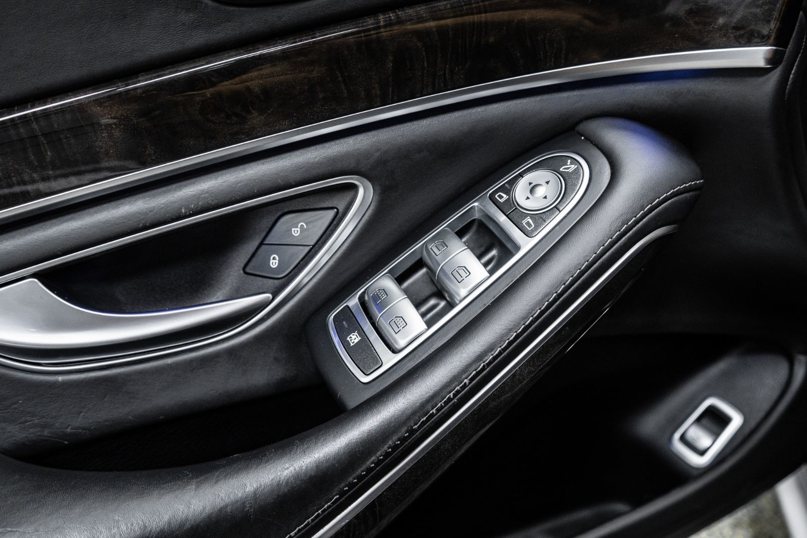 2014 Mercedes-Benz S-Class S 63 AMG-19