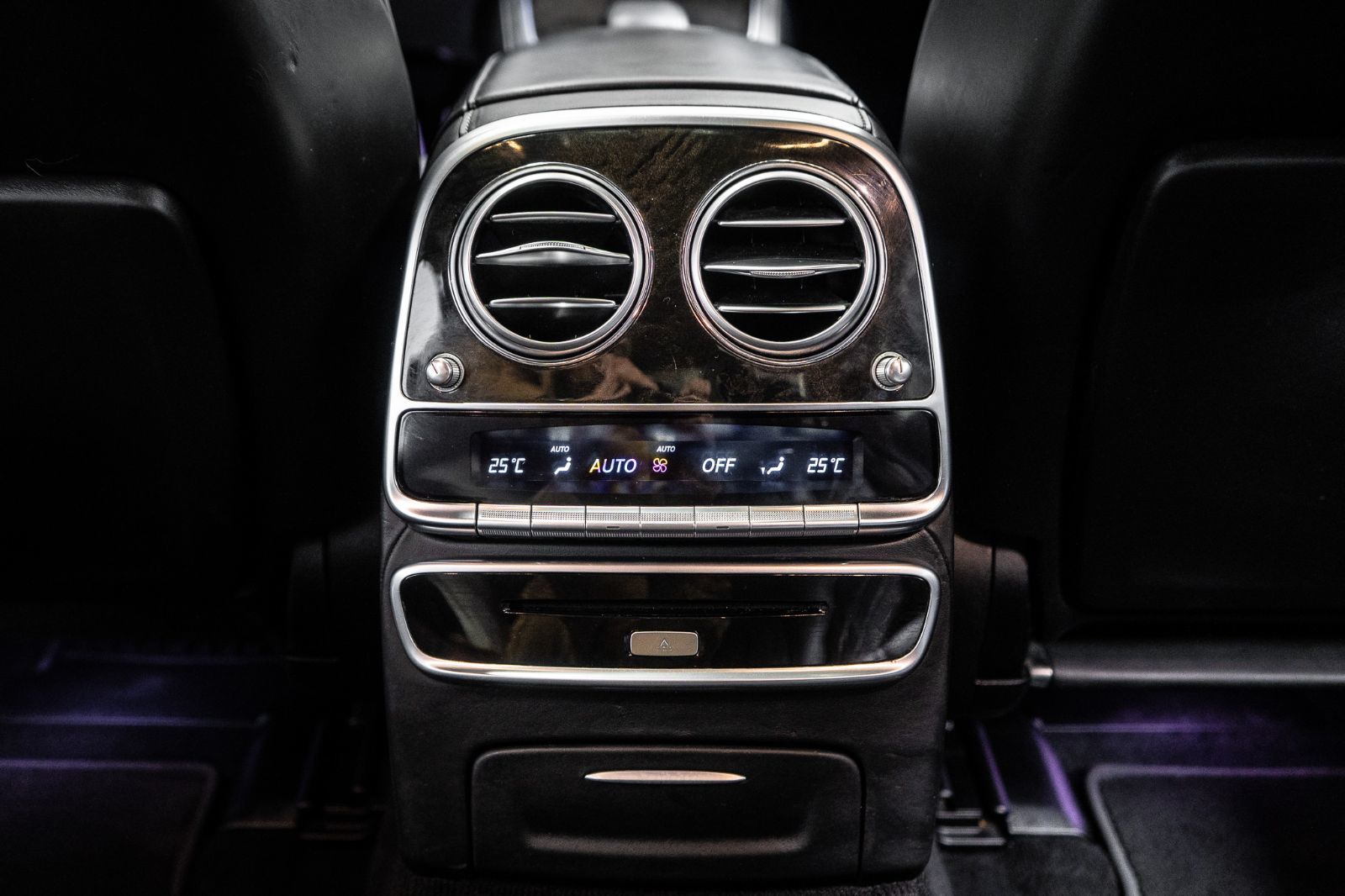 2014 Mercedes-Benz S-Class S 63 AMG-29