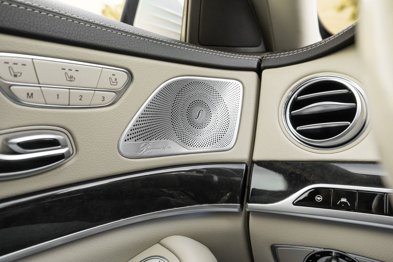 2019 Mercedes-Benz S-Class S 560 LWB-21