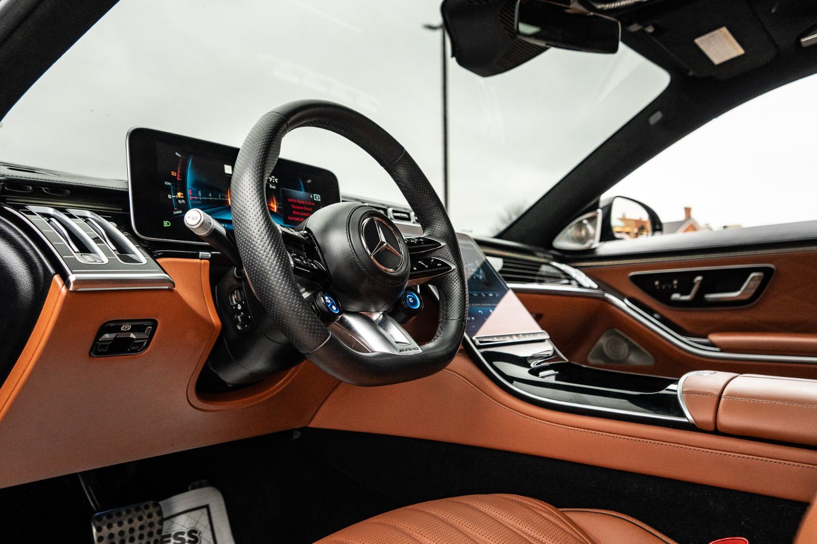 2024 Mercedes-Benz S-Class AMG S 63 E-31