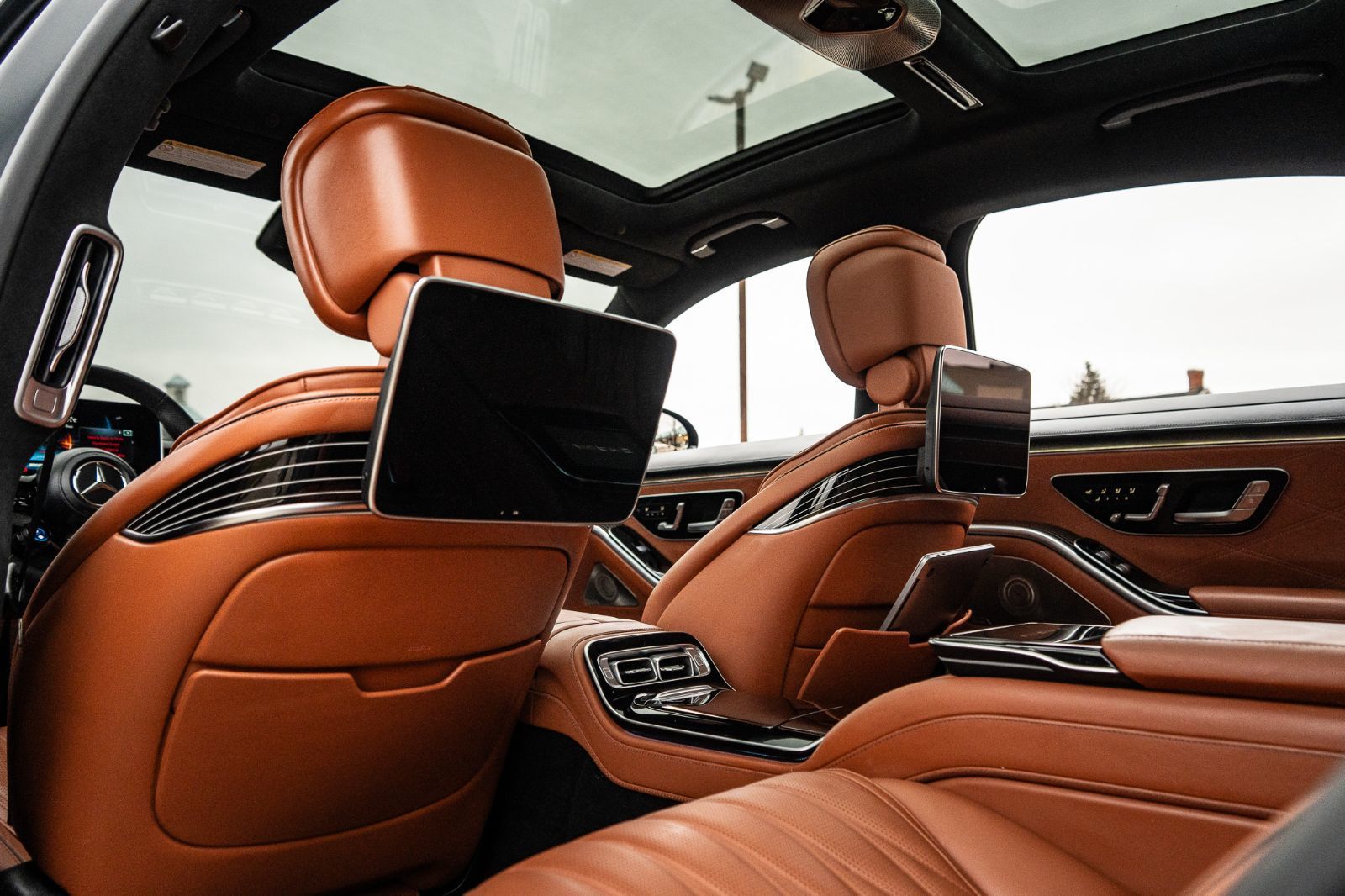 2024 Mercedes-Benz S-Class AMG S 63 E-33