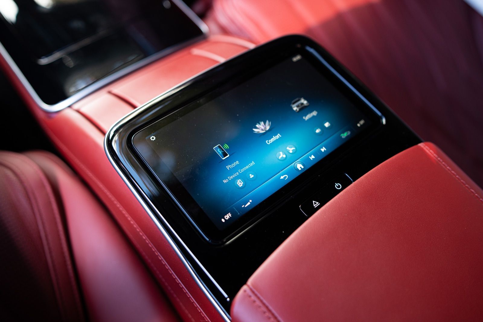 2024 Mercedes-Benz S-Class AMG S 63 E-37