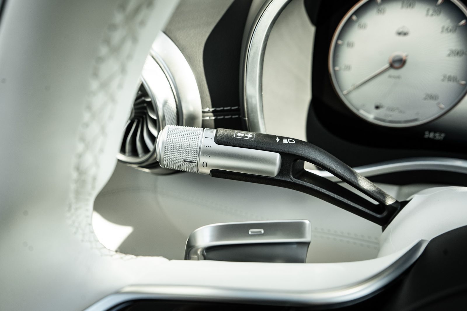 2026 Mercedes-Benz SL 680 Maybach SL 680 Monogram Series-11