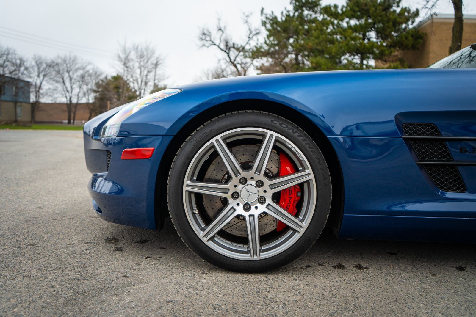 2011 Mercedes-Benz SLS AMG-37