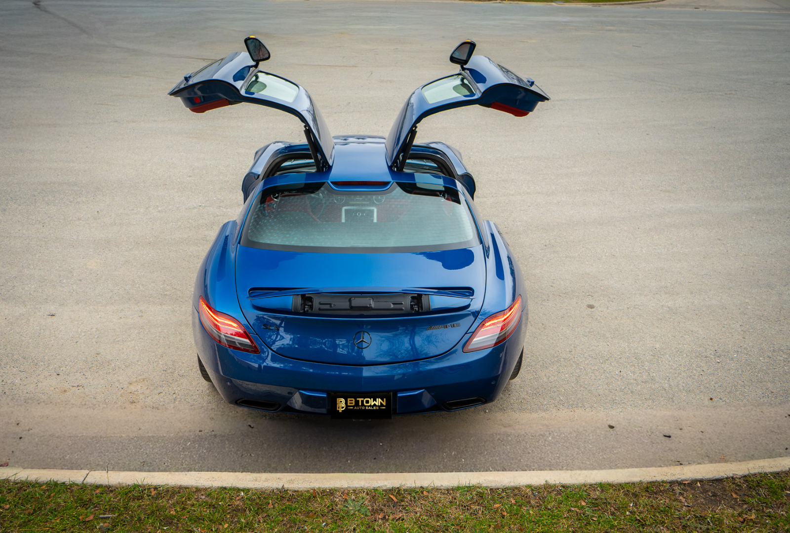 2011 Mercedes-Benz SLS AMG-6