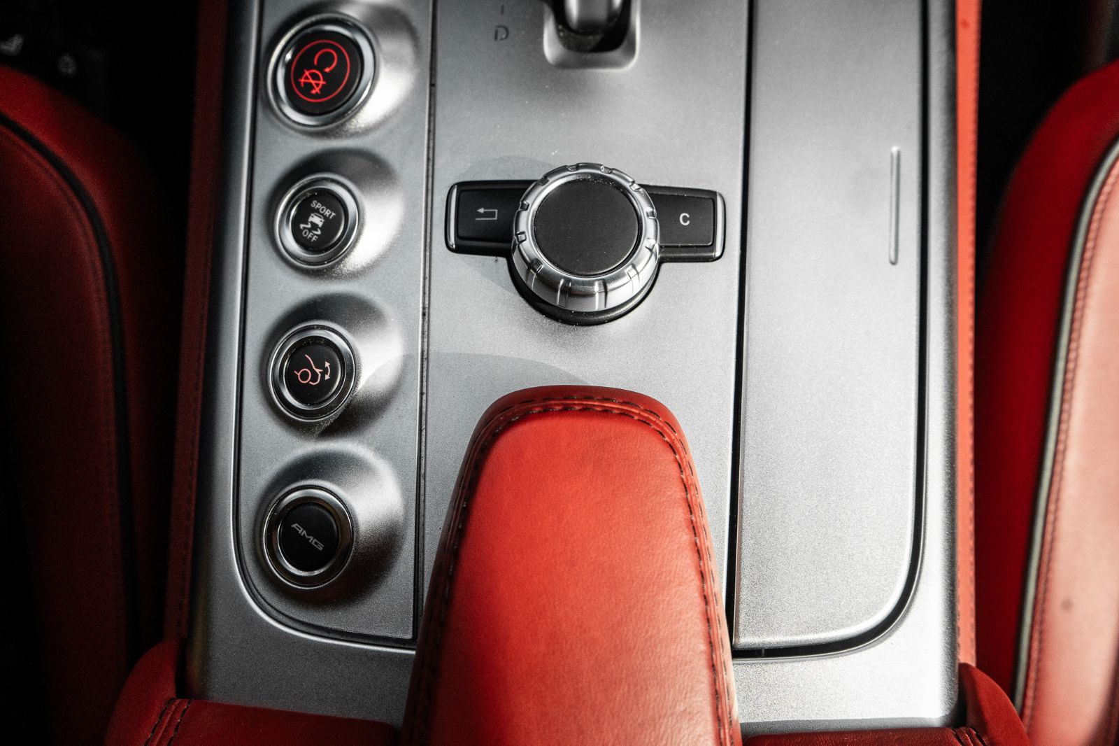 2011 Mercedes-Benz SLS AMG-22