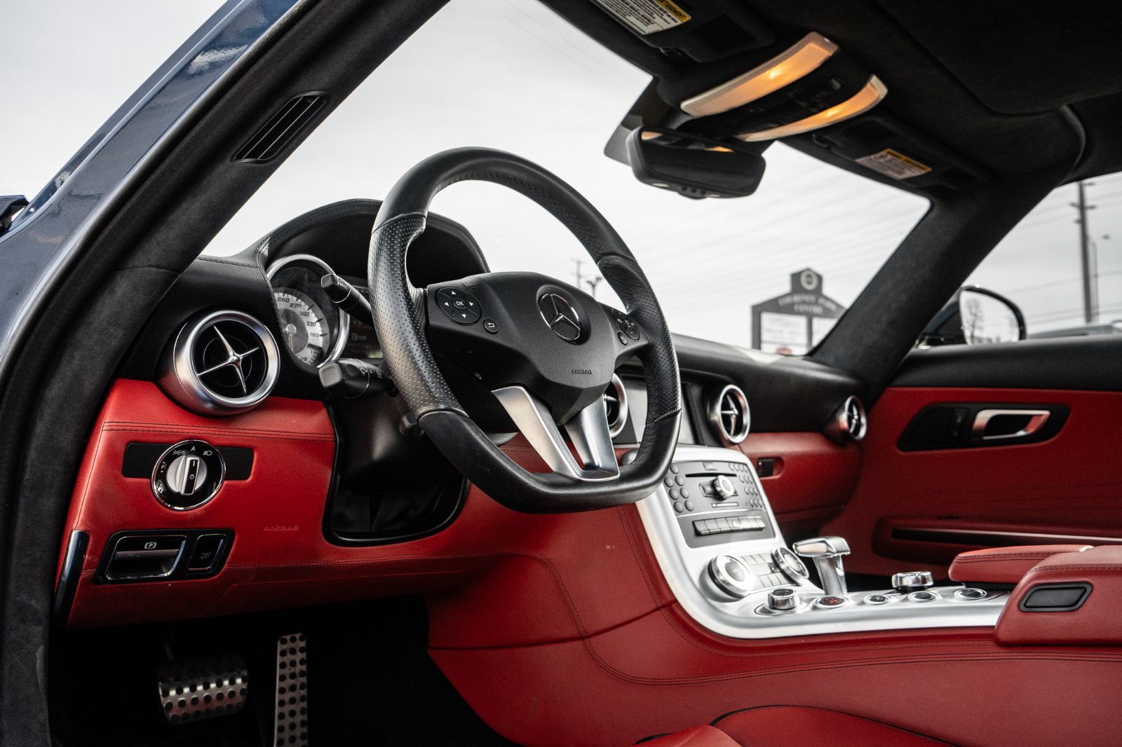 2011 Mercedes-Benz SLS AMG-28
