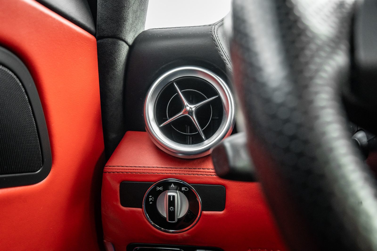 2011 Mercedes-Benz SLS AMG-24