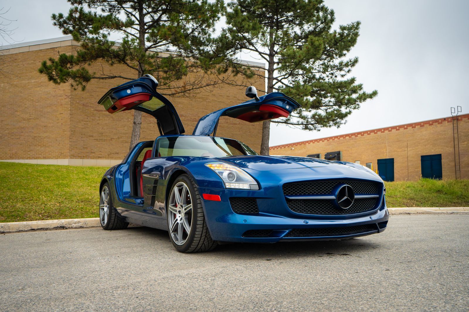2011 Mercedes-Benz SLS AMG-2
