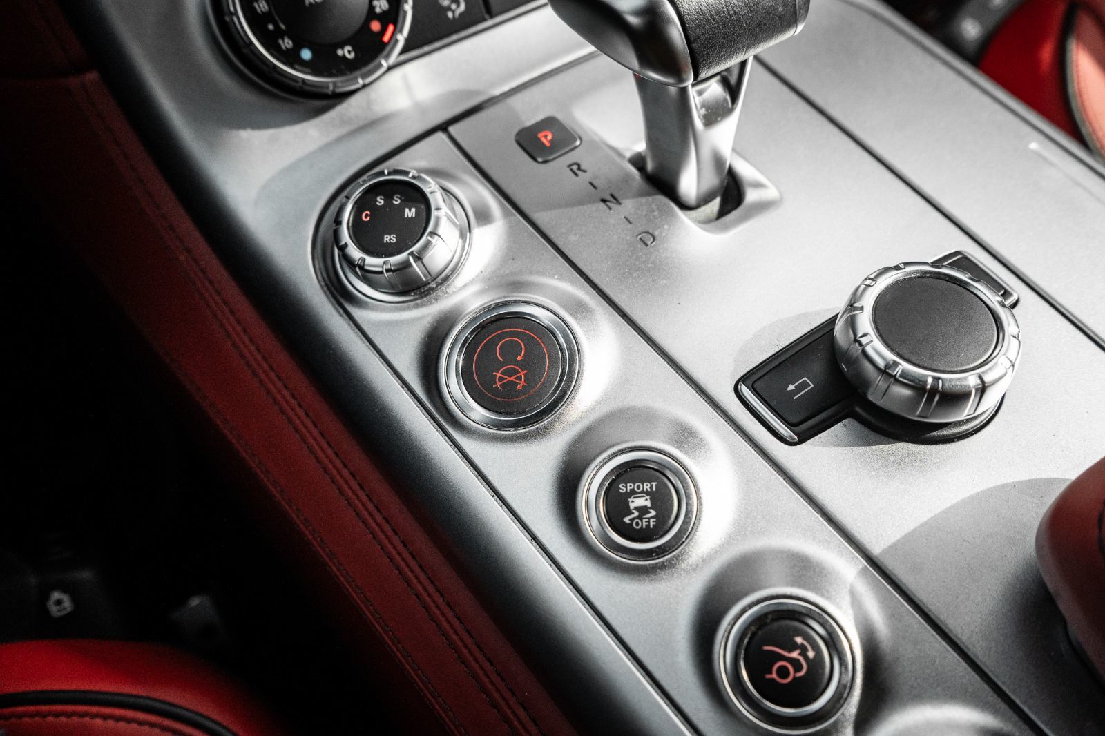 2011 Mercedes-Benz SLS AMG-21