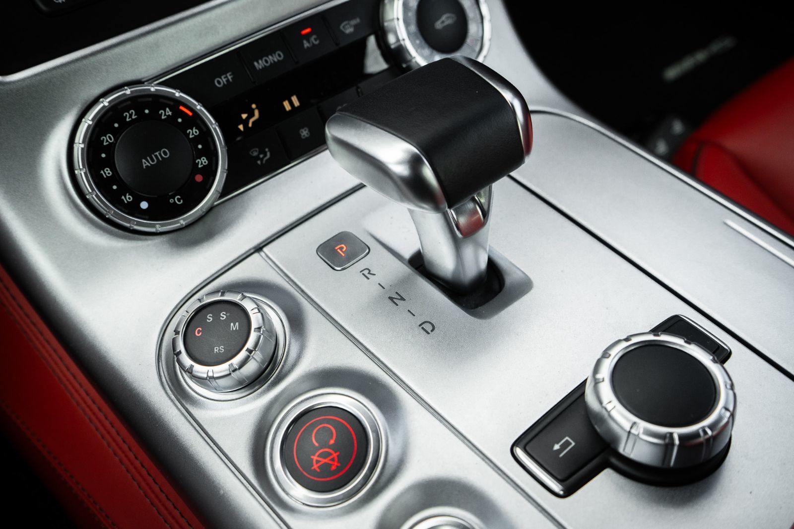 2011 Mercedes-Benz SLS AMG-15