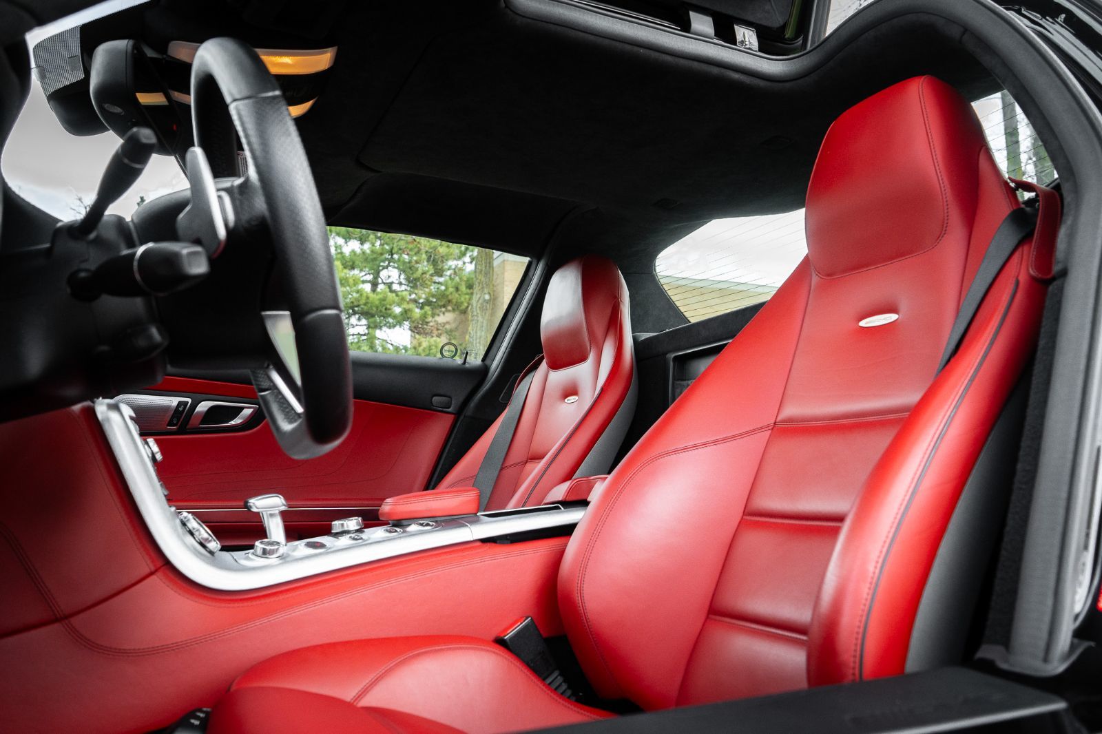 2011 Mercedes-Benz SLS AMG-24