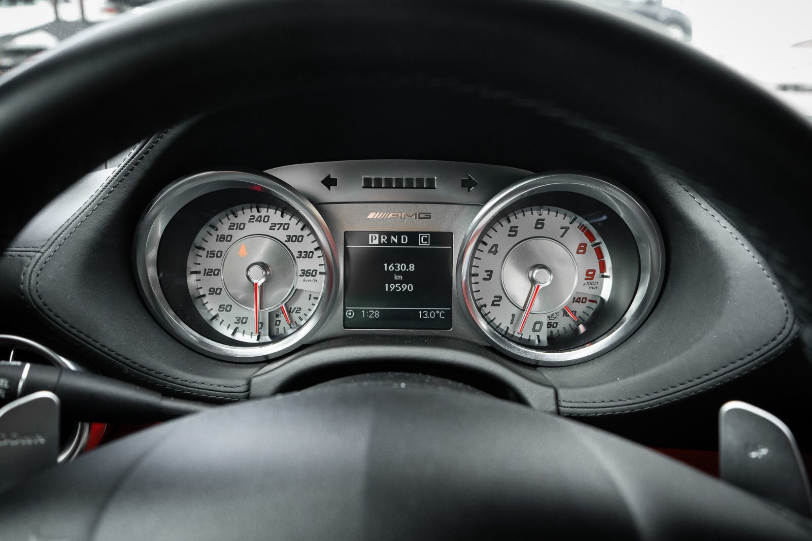 2011 Mercedes-Benz SLS AMG-10