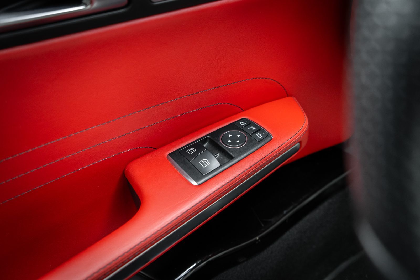 2011 Mercedes-Benz SLS AMG-22